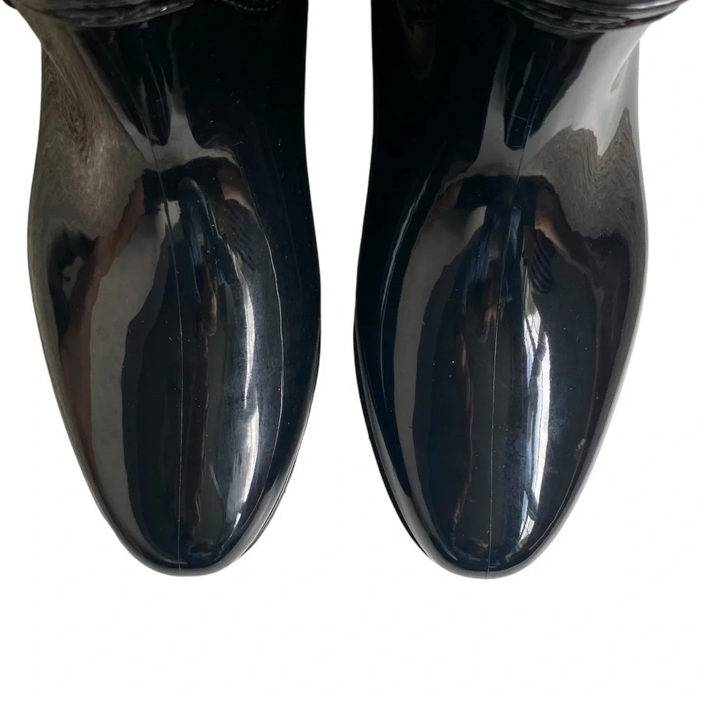 TOMMY HILFIGER Fonsi Rain Boots Round Almond Toe Black Red White Blue Women 8